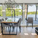 Exclusive Wikkelae With Sauna & Jacuzzi Ranua