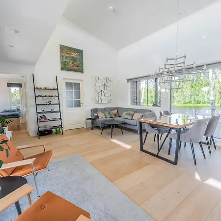 Exclusive Wikkelae With Sauna & Jacuzzi Ranua