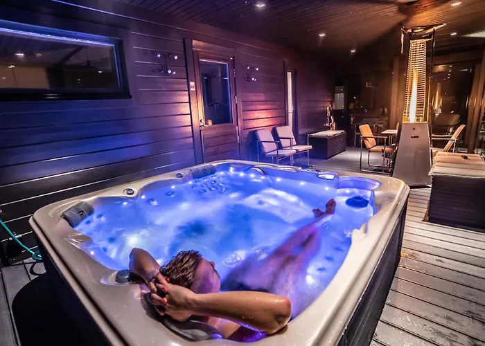 Exclusive Wikkelae With Sauna & Jacuzzi Βίλα