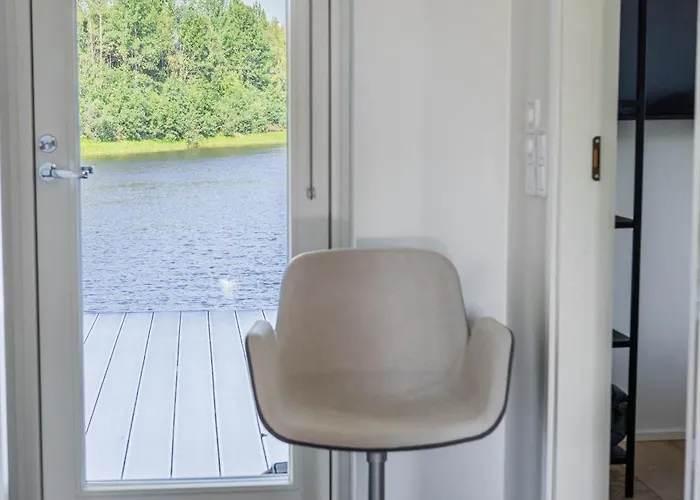 Exclusive Wikkelae With Sauna & Jacuzzi 别墅