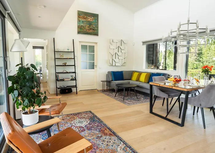 Exclusive Wikkelae With Sauna & Jacuzzi 拉努阿